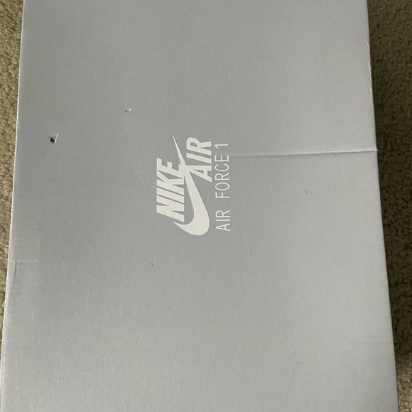 men’s 10.5  nike Air Force’s - Picture 4 of 5